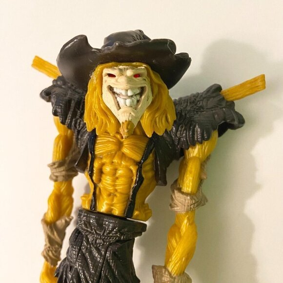 Vintage 1997 Batman Legends of the Dark Knight Twister Strike Scarecrow Figure - Picture 7 of 15